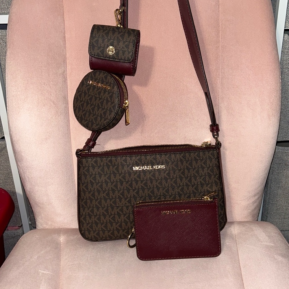 Michael Kors purse